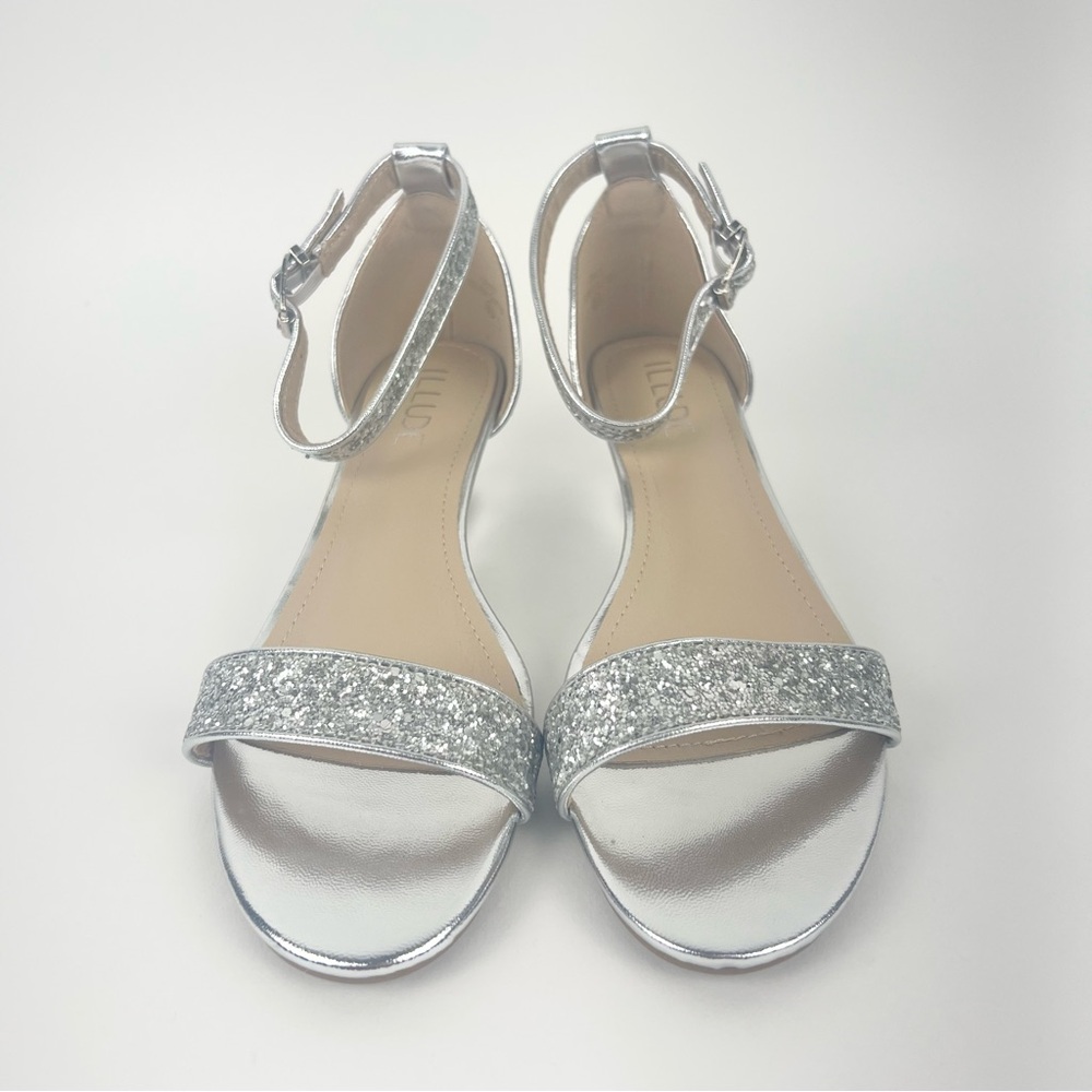 Glamorous Silver Low Wedge Sandals with Glittery Accents